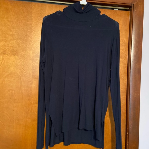 Super soft dark blue turtleneck! - Picture 1 of 2